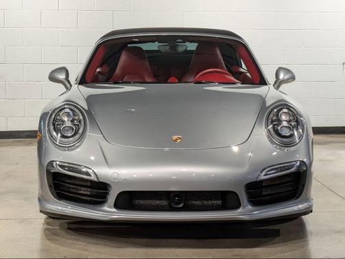 GT Silver Metallic 2014 Porsche 911 Turbo S