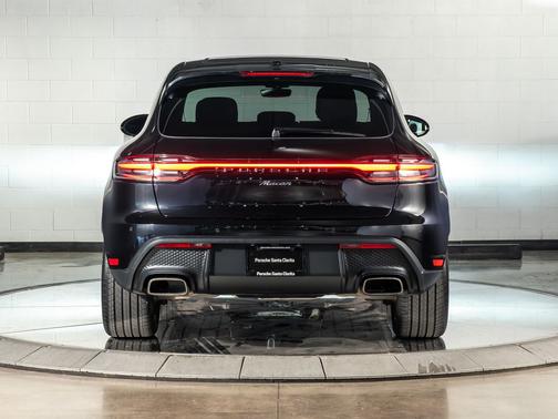 Jet Black Metallic 2026 Porsche Macan Macan