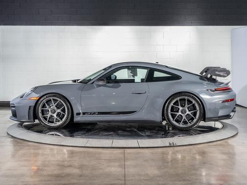 2025 Porsche 911 GT3