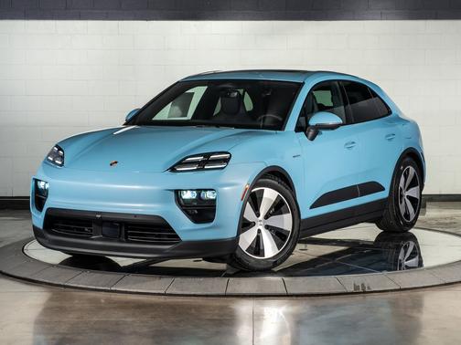 2026 Porsche Macan Base
