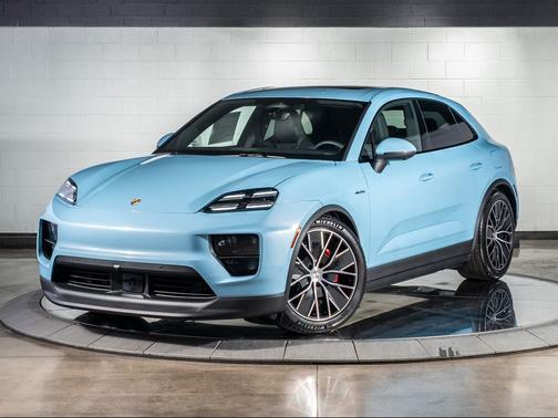 2025 Porsche Macan 4S