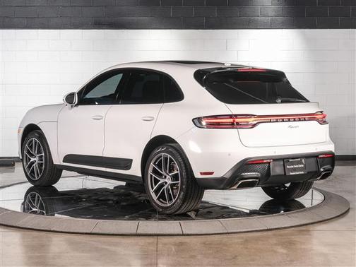 2023 Porsche Macan Base