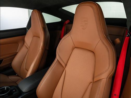 2026 Porsche 911 GT3 w/Touring Package