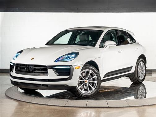 2025 Porsche Macan Base