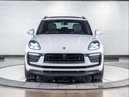2025 Porsche Macan S