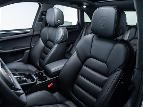 2025 Porsche Macan S