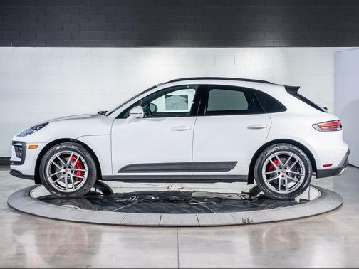 2025 Porsche Macan S
