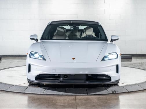 2025 Porsche Taycan 4