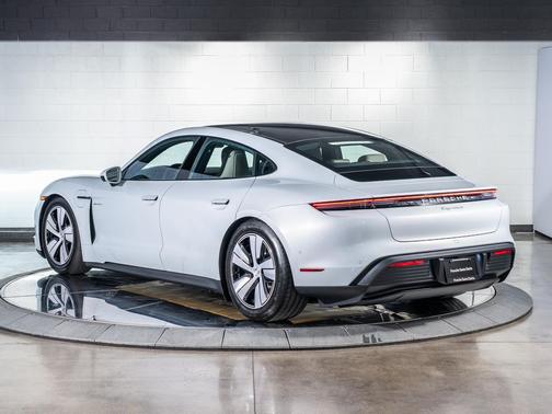 2025 Porsche Taycan 4