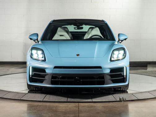 2026 Porsche Panamera Base
