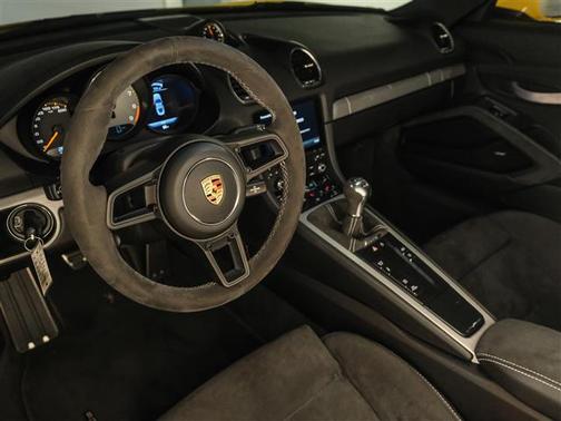 2020 Porsche 718 Cayman GT4