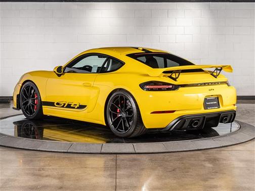 2020 Porsche 718 Cayman GT4