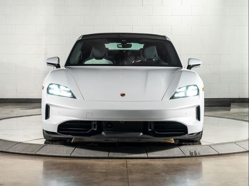 2026 Porsche Taycan GTS