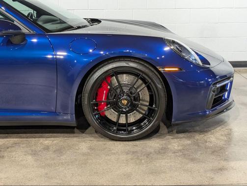 2022 Porsche 911 Carrera GTS