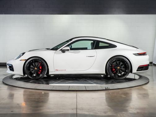 2021 Porsche 911 Carrera 4S