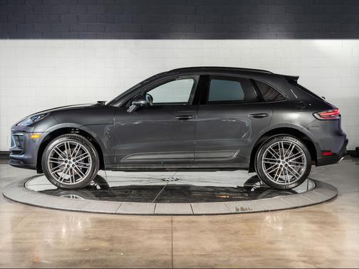 Volcano Grey Metallic 2025 Porsche Macan Macan