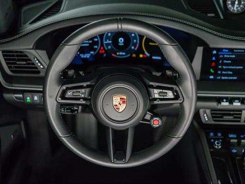 2025 Porsche 911 Carrera