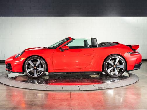 2025 Porsche 911 Carrera