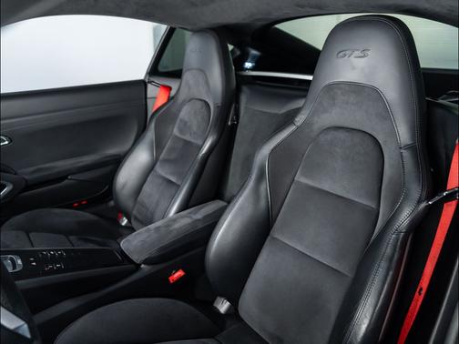2018 Porsche 718 Cayman GTS