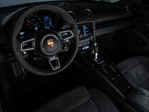 2018 Porsche 718 Cayman GTS