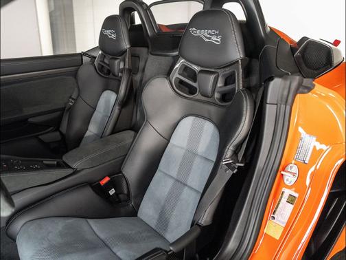 2025 Porsche 718 Spyder RS