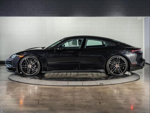 2026 Porsche Taycan 4S Black Edition