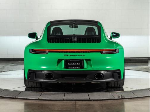 2023 Porsche 911 Carrera GTS