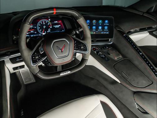 White Pearl Metallic Tricoat 2023 Chevrolet Corvette Z06