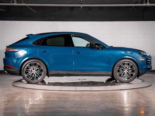 2024 Porsche Cayenne Coupe