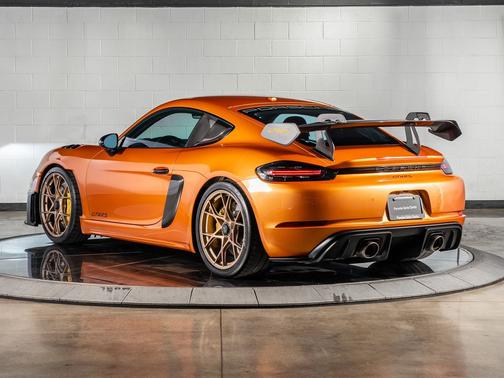2023 Porsche 718 Cayman GT4 RS