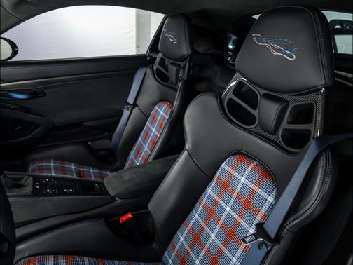 2023 Porsche 718 Cayman GT4 RS