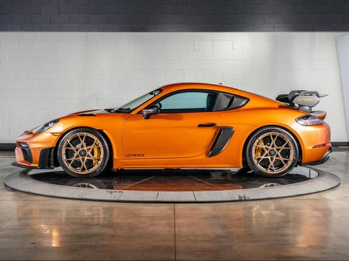 2023 Porsche 718 Cayman GT4 RS