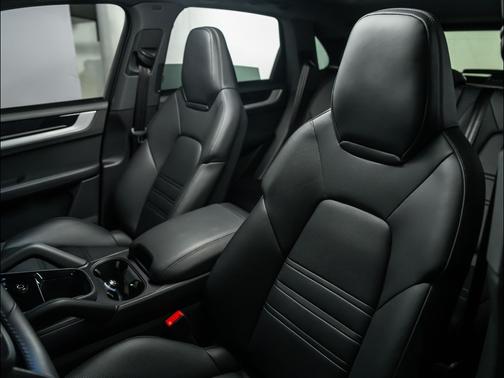 2025 Porsche Cayenne Cayenne