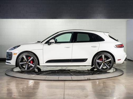 2025 Porsche Macan S