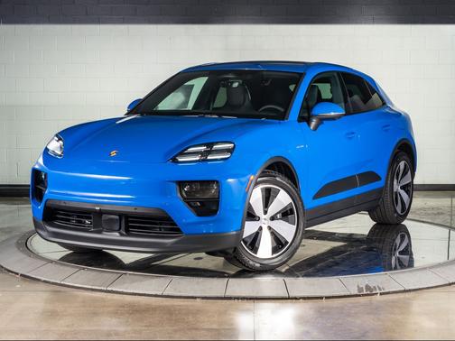 Lugano Blue 2026 Porsche Macan Macan Electric