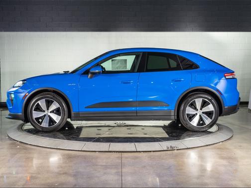 Lugano Blue 2026 Porsche Macan Macan Electric