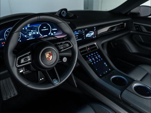 2025 Porsche Taycan 4