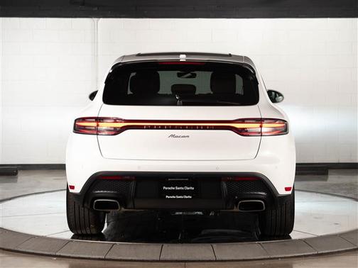 2025 Porsche Macan Base