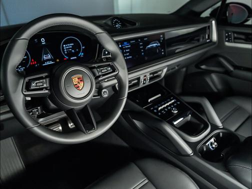 Chromite Black Metallic 2026 Porsche Cayenne S