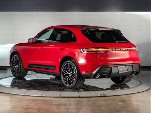 2026 Porsche Macan Macan