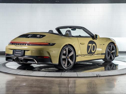 2026 Porsche 911 Spirit 70