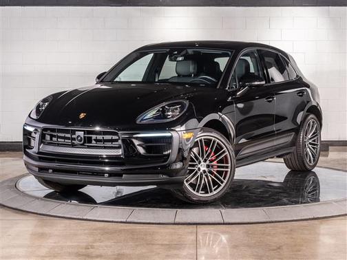 2025 Porsche Macan Base