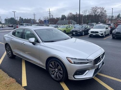 2022 Volvo S60 B5 Inscription