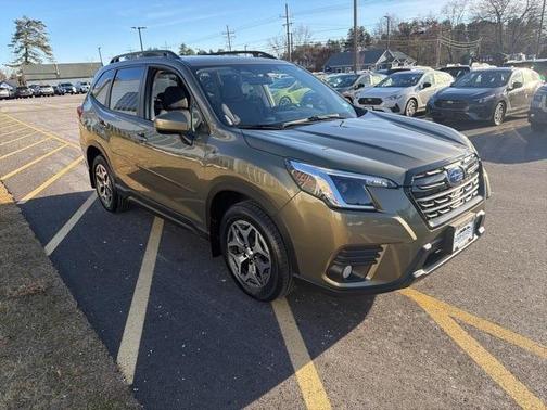 2022 Subaru Forester Premium