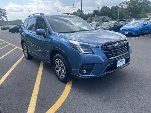 2024 Subaru Forester Premium