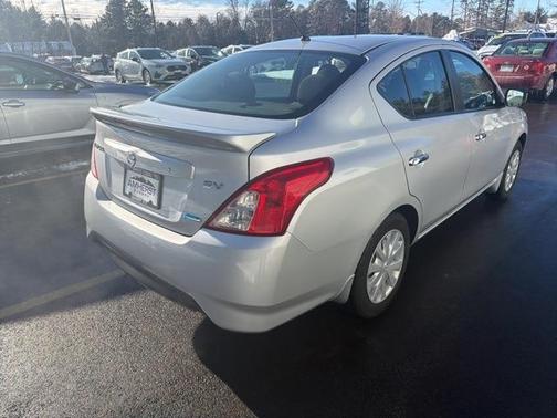 2016 Nissan Versa 1.6 SV