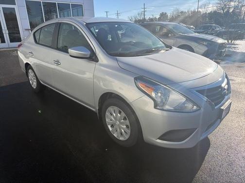 2016 Nissan Versa 1.6 SV
