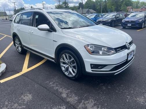 2017 Volkswagen Golf Alltrack TSI SEL