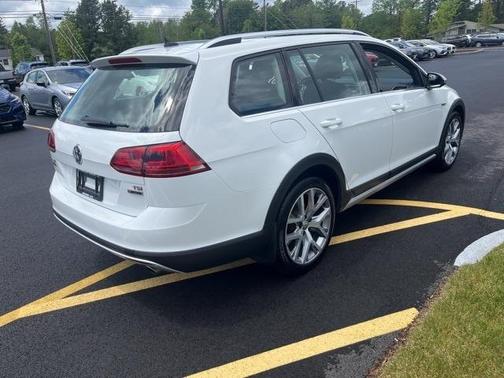2017 Volkswagen Golf Alltrack TSI SEL