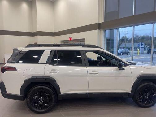 Crystal White Pearl 2026 Subaru Outback Limited